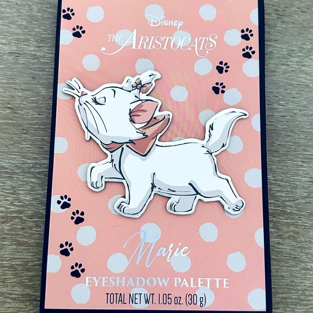 Disney The Aristocats Marie 12 Eyeshadow Palette Makeup